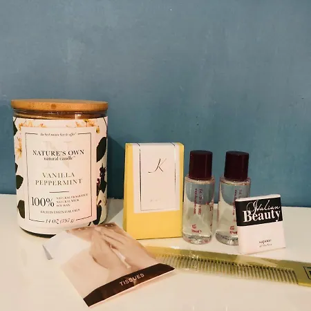 Santa Viola House - By Aydeshouse *