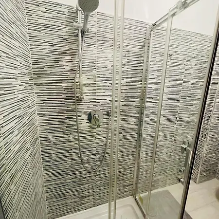 Appartamento Santa Viola House - By Aydeshouse