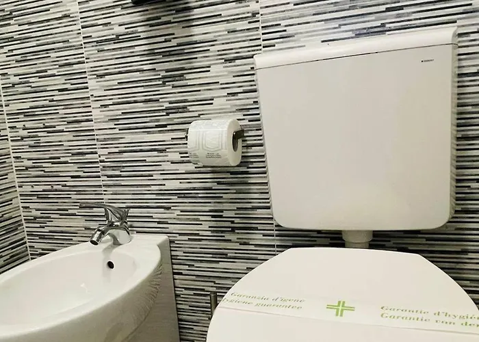 Santa Viola House - By Aydeshouse * Bolonia